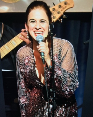 Anouschka Doinet  - Lehrerin f&uuml;r Gesang für Pop/Rock/Jazz/Musical und Stimmbildung in der MUSIKSCHULE MUSIKINSTITUT MELODROM M&uuml;nchen-Pasing